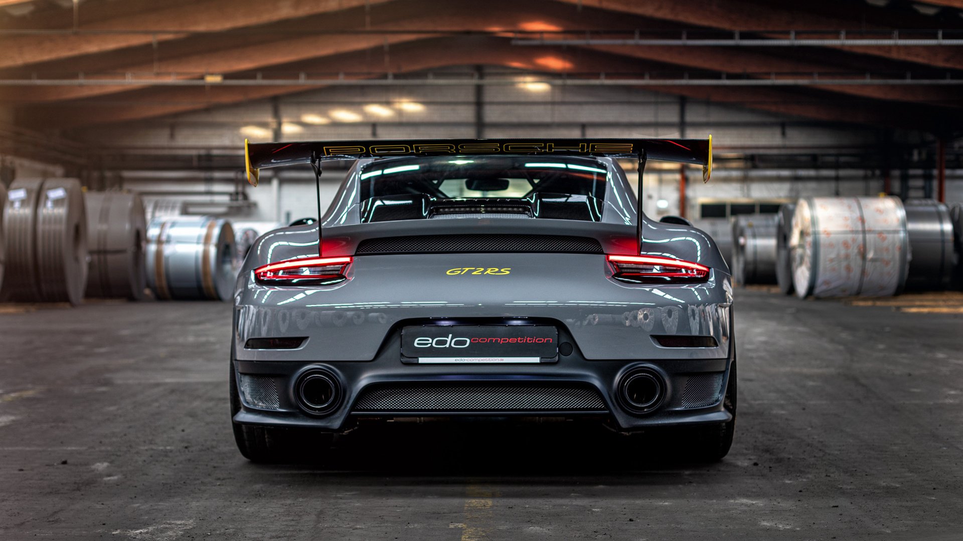 拳击新星崭露头角，热血对抗不断升级，拳击新人